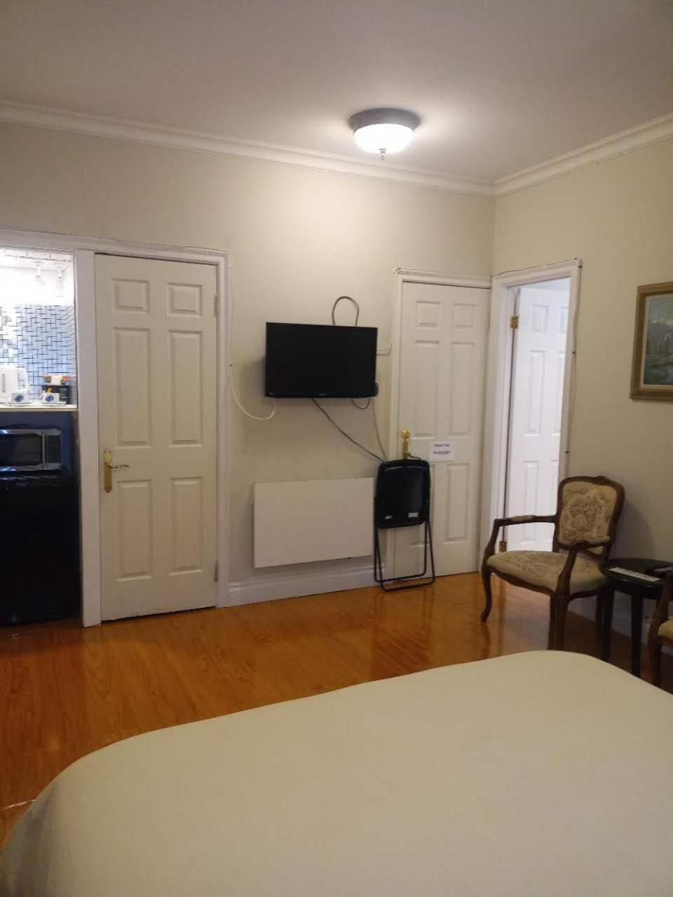 Lakeside Private Suite-Queen Bed Room Tottenham 外观 照片